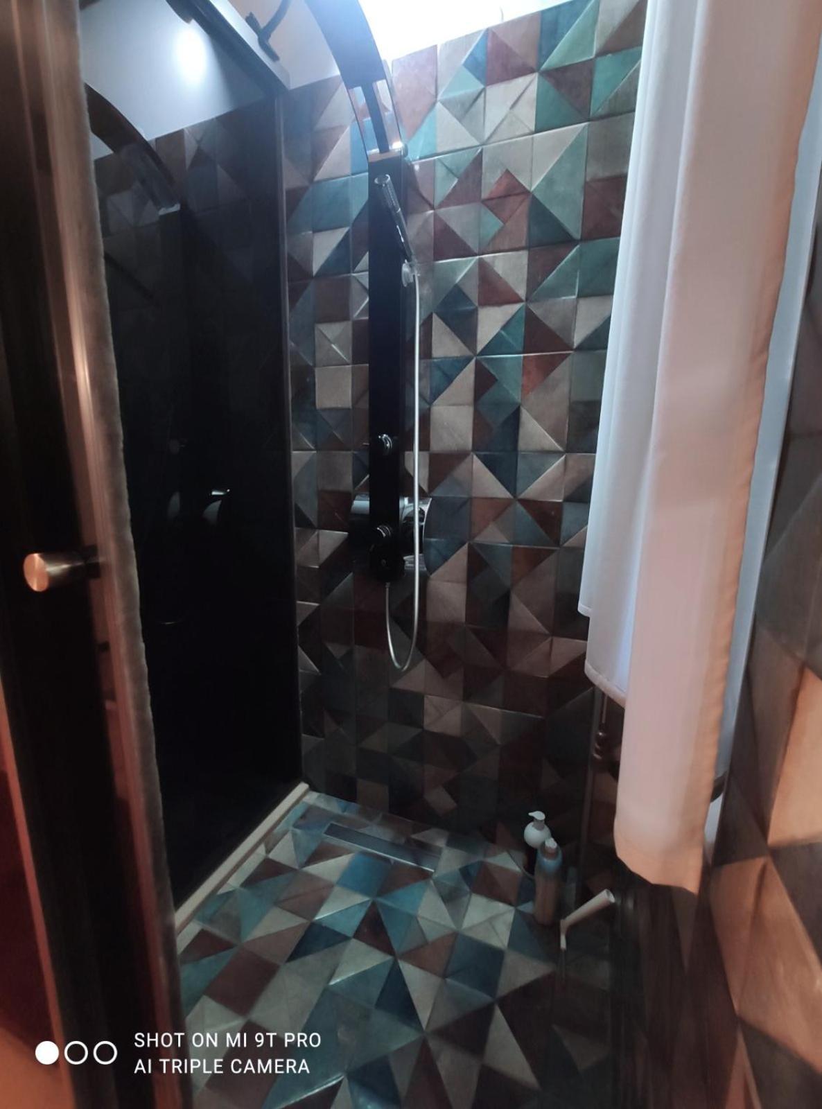 Johnny'S Loft Apartment อากรินิออน ภายนอก รูปภาพ